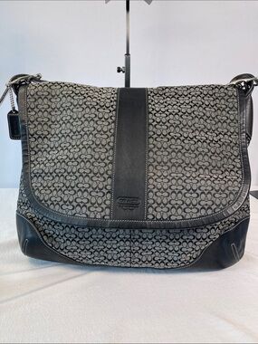 Coach Vintage 2003 Small C Signature Messenger Bag G3K-5706